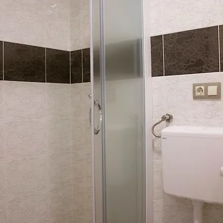 Sobe Jukic * Сплит